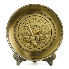 Antik fém dombornyomott logós fém ajándék tányér